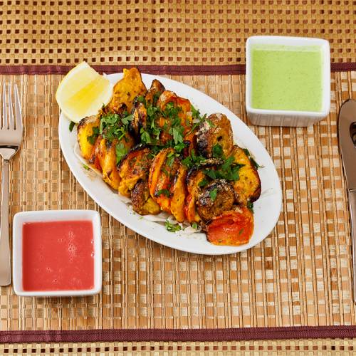  Tandoori salad with paneer